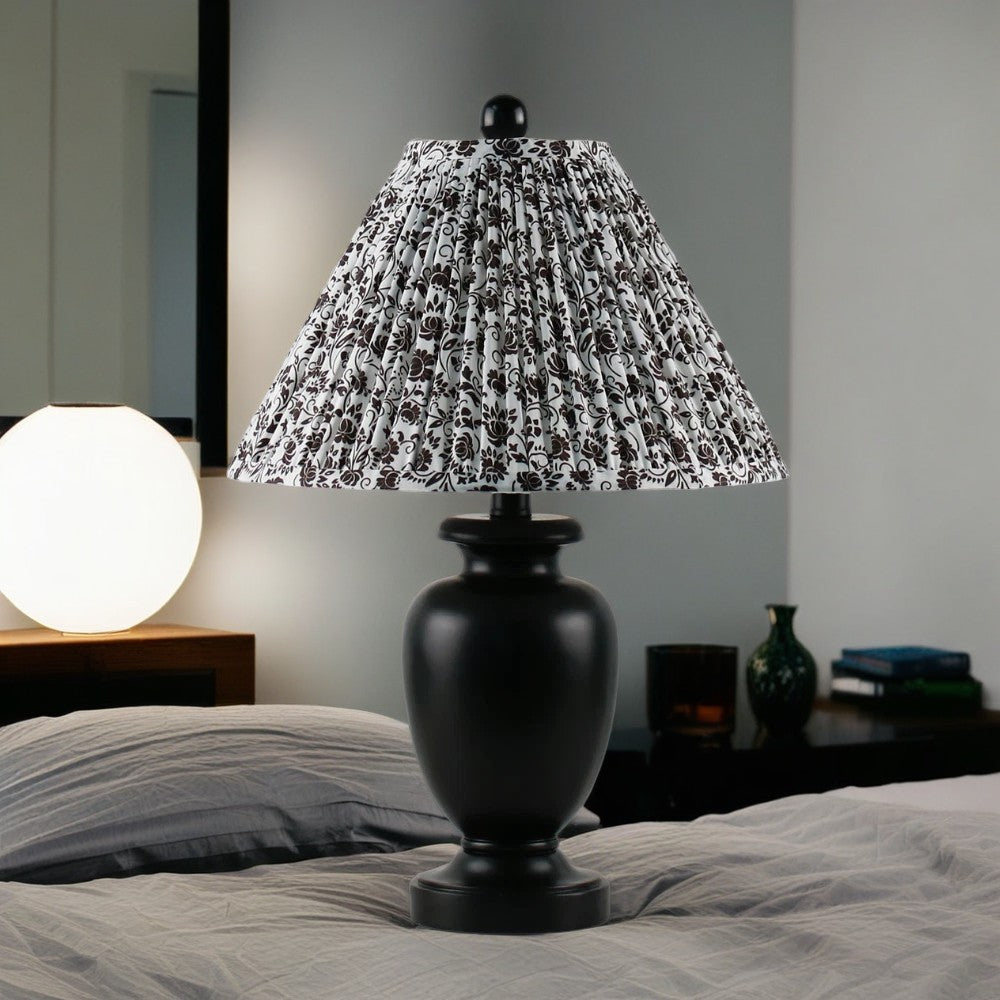Classic Polyresin Table Lamp