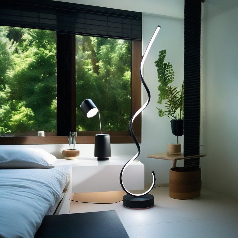 Elegant Wavy Floor Lamp