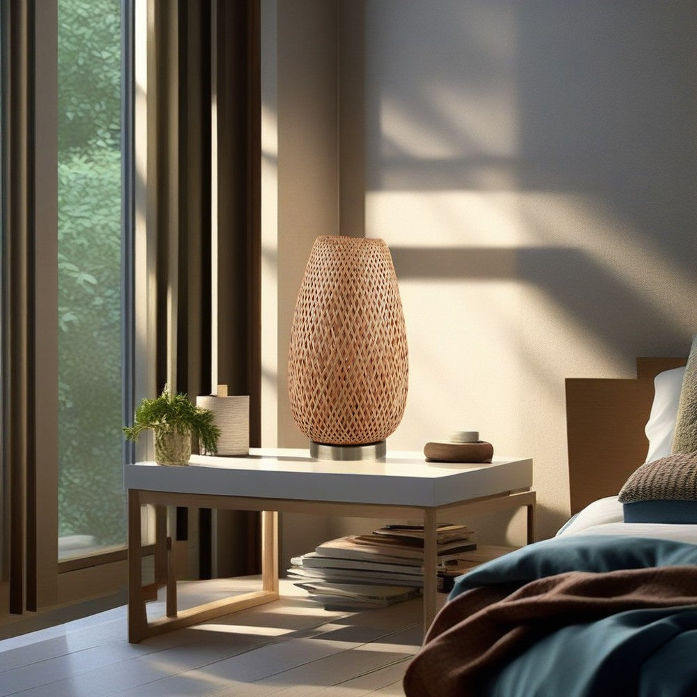 Medium Rattern Lamp
